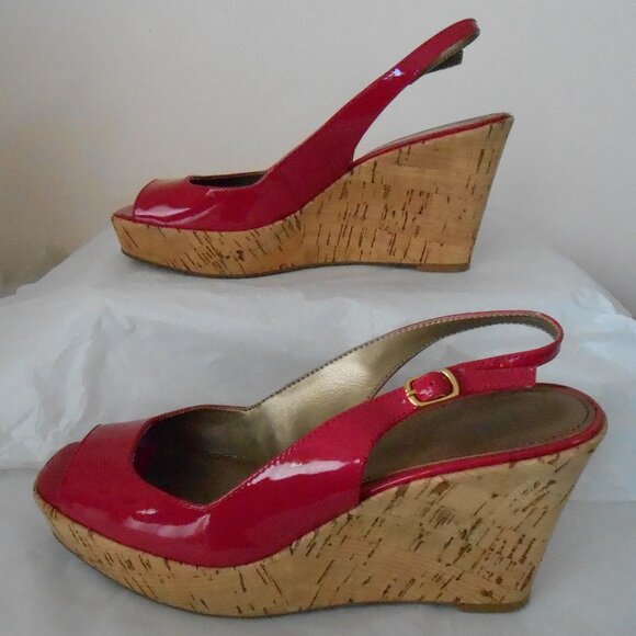 Marc Fisher Women's Fuchsia Pink Patent Leather Fostoria Wedge Heel Shoe-Size 6M - Picture 2 of 7